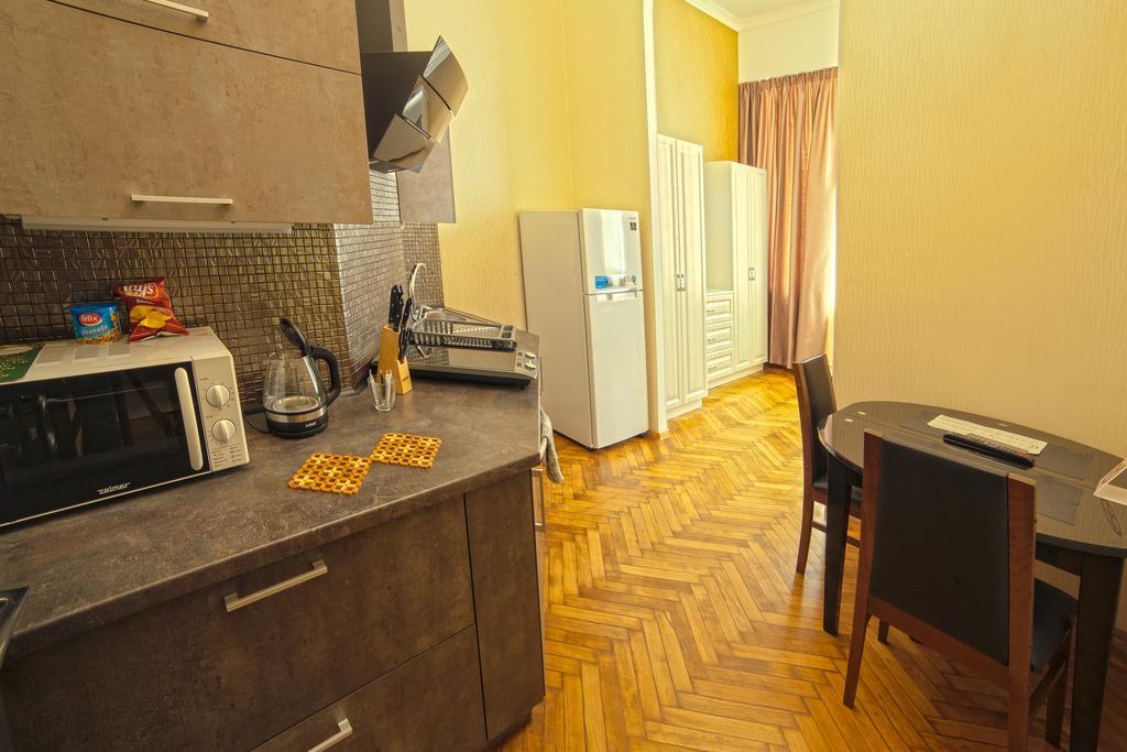 Apart Hotel Kvartira 1 Одеса Екстериор снимка